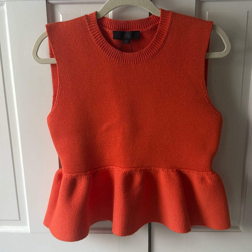 Zara Women’s sweater top